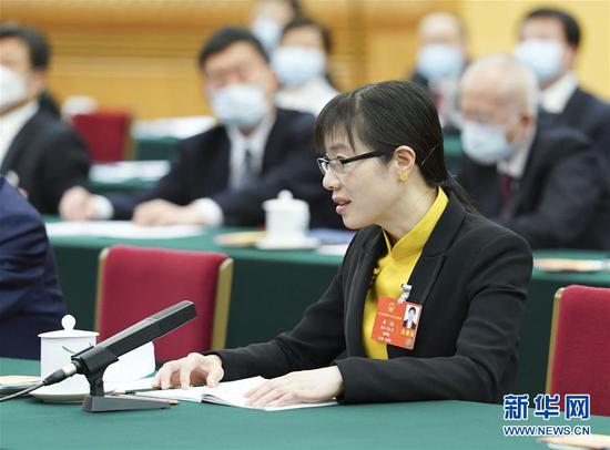 5月24日，全國人大代表禹誠參加湖北代表團的審議并發(fā)言。新華社記者 黃敬文 攝